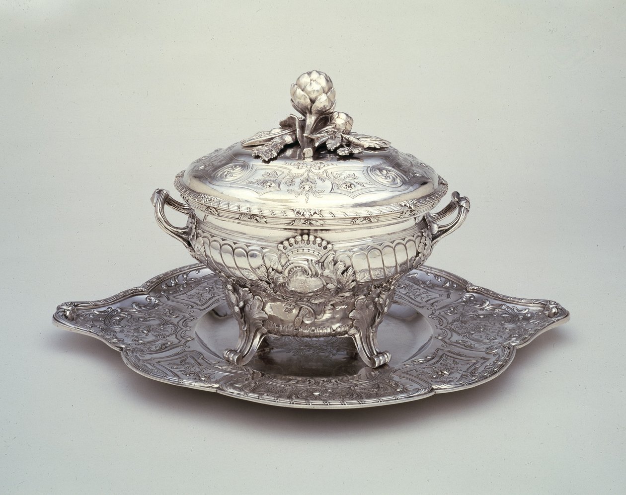 Zuppiera su supporto da Claude Hyacinthe Nicolas Souchet
