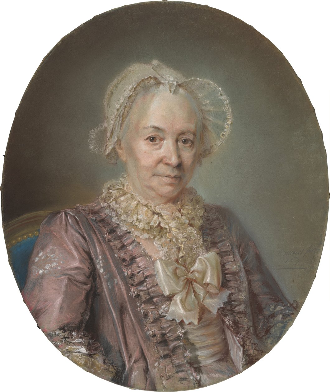 Signora anziana in un vestito di seta malva da Claude Bornet