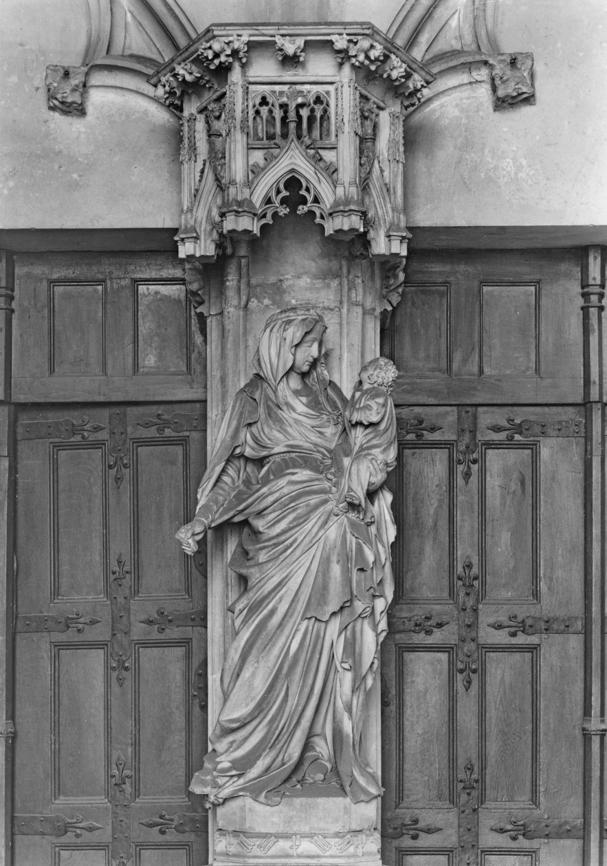 Portale con un trumeau raffigurante la Vergine e il Bambino da Claus and Malouel, Jean Sluter