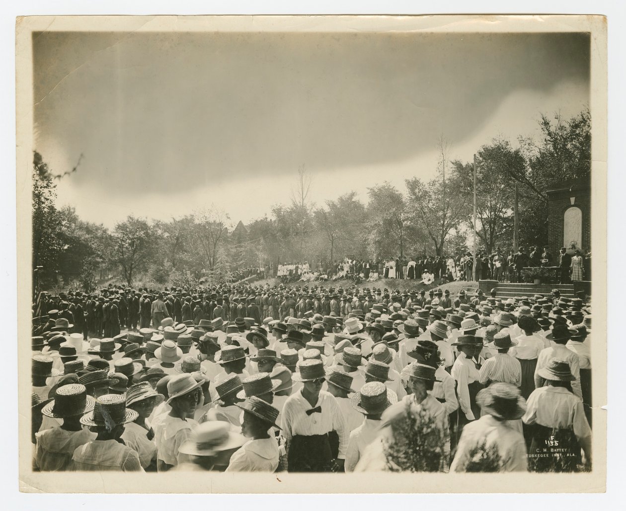Laurea al Tuskegee Institute, 1916-18 circa (foto b/n) da Cornelius Marion Battey