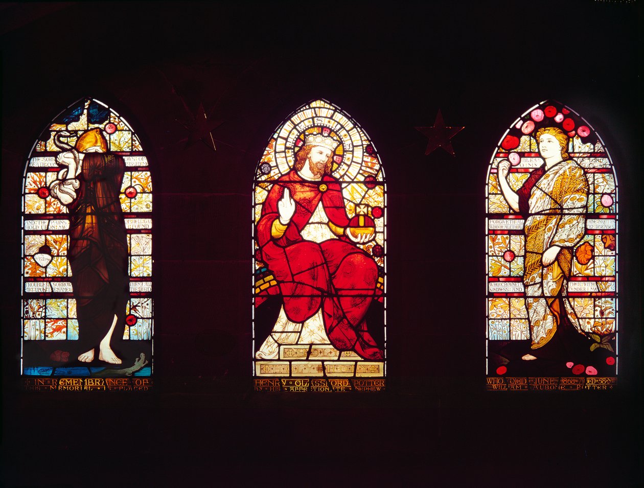 Salmo 116, Cristo in Gloria, Salmo 103, Chiesa di San Nicola, Cramlington (vetrata), 1872 da Daniel Cottier