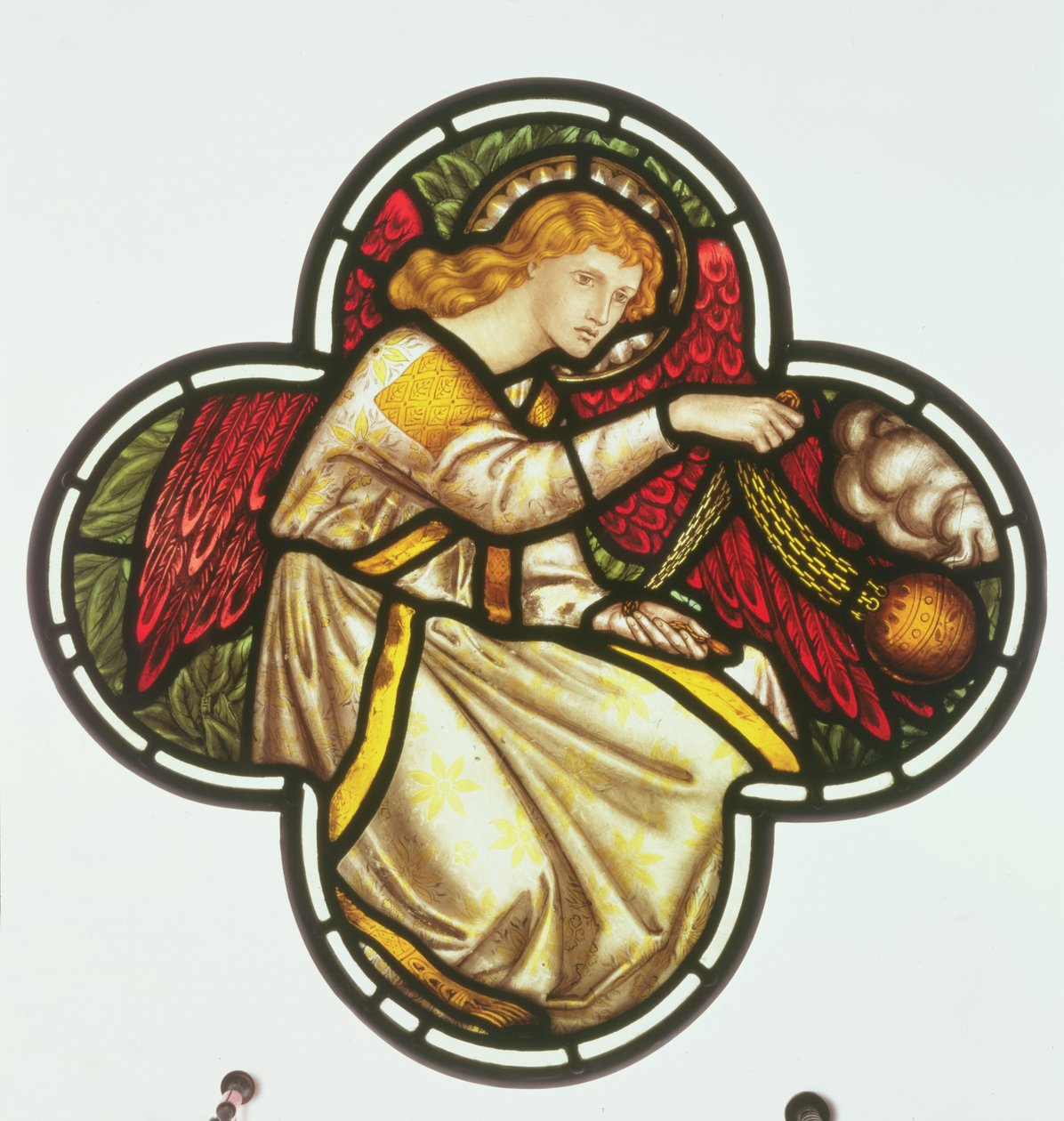 Finestra di un angelo che dondola un incensiere, realizzata dalla fabbrica di William Morris da Dante Gabriel and Burne Jones, Edward Rossetti
