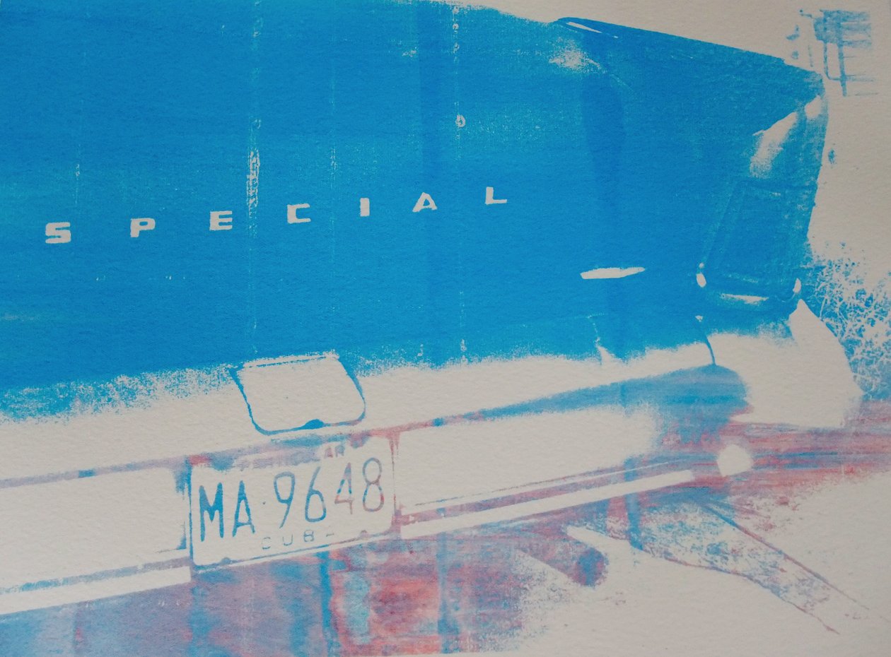Auto blu da David Studwell