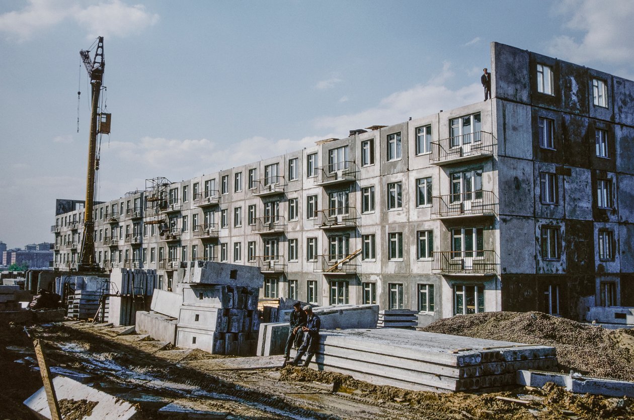 URSS, Bratsk, Irkutsk, Nuovi appartamenti in costruzione per i lavoratori da Dean Conger