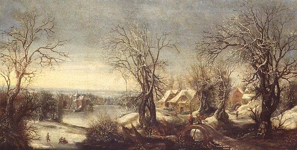 Ampio paesaggio boscoso in inverno con pattinatori su un corso d