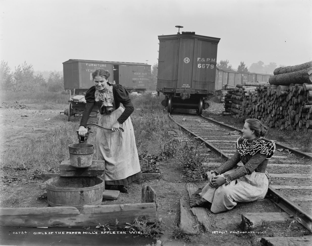 Ragazze delle cartiere, Appleton, Wisconsin, c.1880-99 da Detroit Publishing Co.