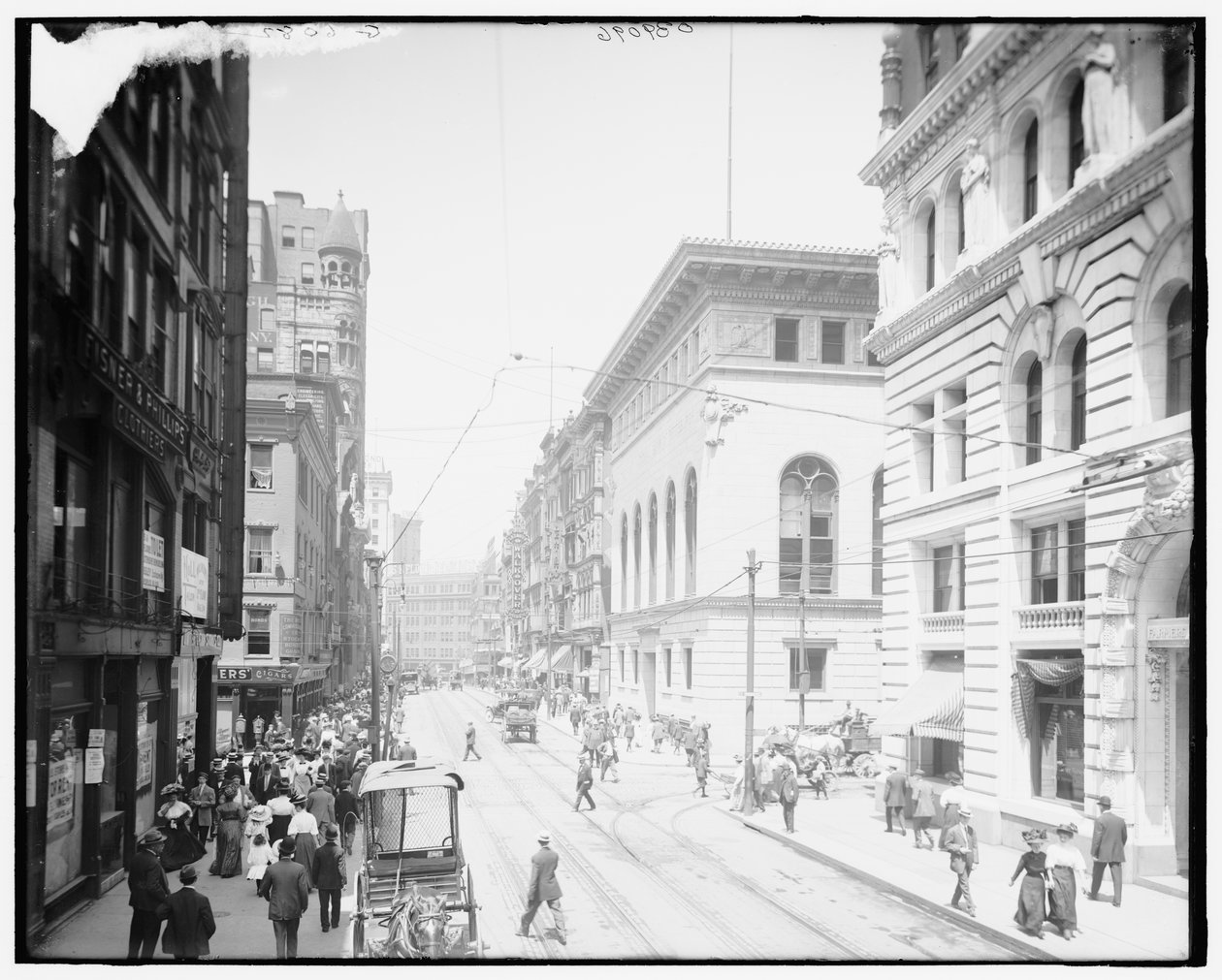 Angolo tra Fifth Avenue e Wood Street, Pittsburgh, Pa. da Detroit Publishing Co.