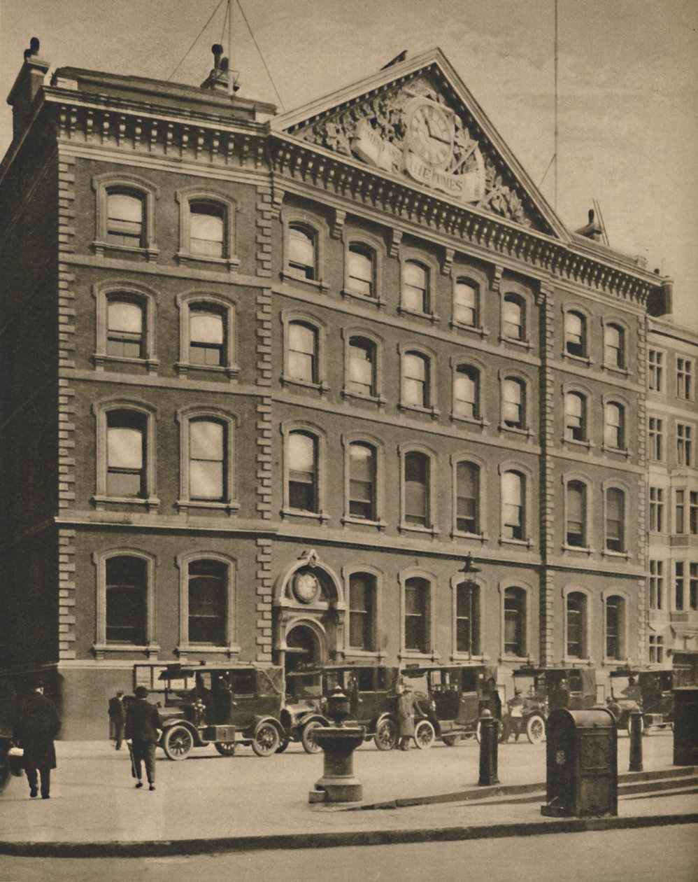Uffici del The Times in Queen Victoria Street vicino a un sito storico, c1935 da Donald McLeish