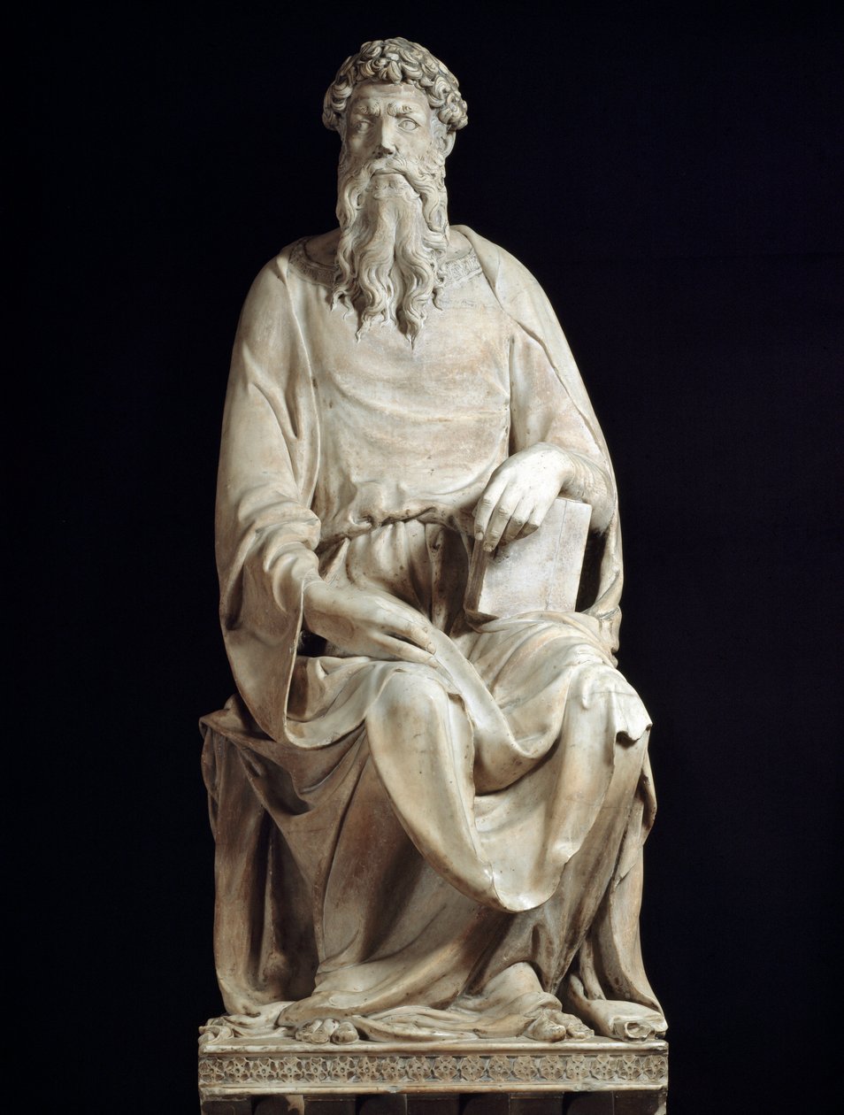 San Giovanni Evangelista. Scultura in marmo da Donatello