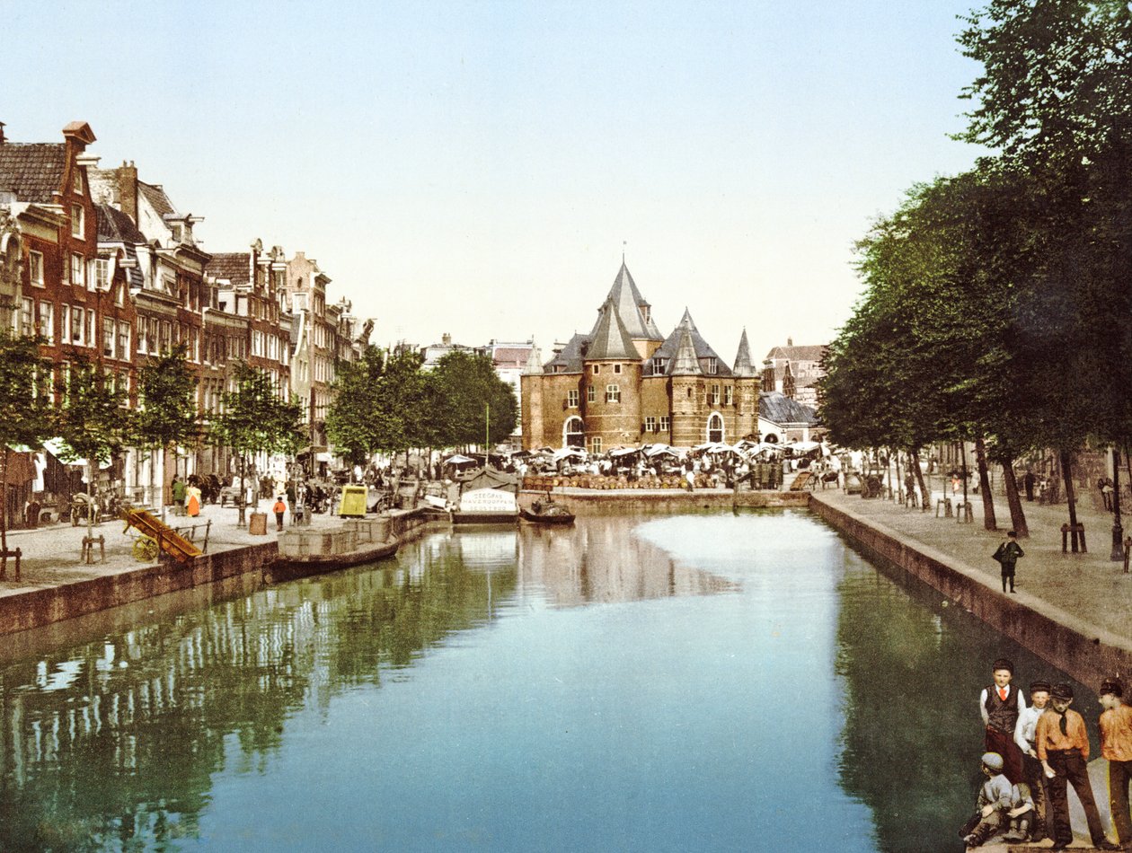 Il nuovo mercato e la Borsa, Amsterdam, Paesi Bassi pub. c. 1900 da Dutch Photographer