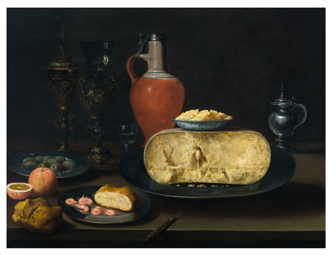 Natura morta con formaggio, burro, pane, gamberi, arance, olive e vino su un tavolo da Dutch School