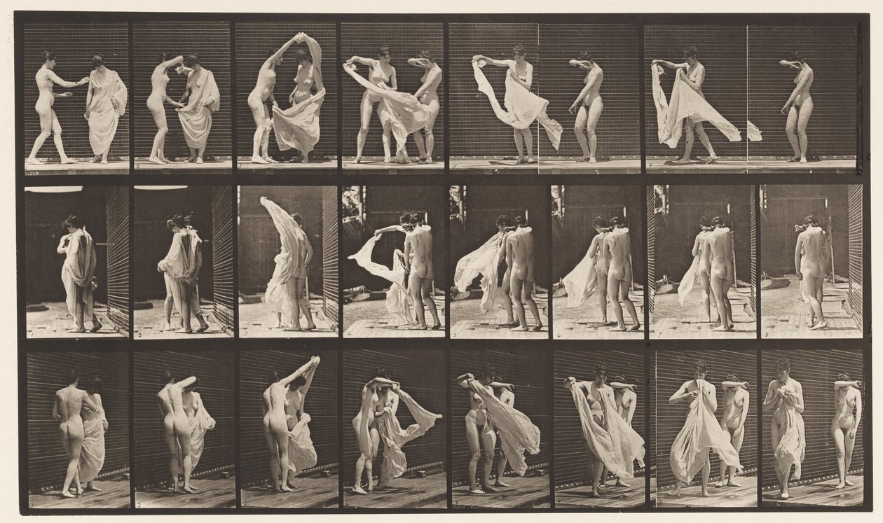 Piatto 429. Toilette; Due modelli, 1 si spoglia da Eadweard Muybridge