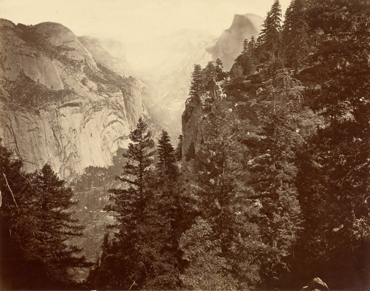 Tenaya Canyon da Union Point, Valle dello Yosemite da Eadweard Muybridge