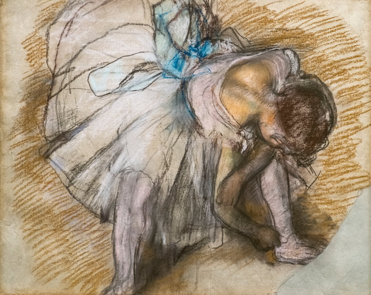 Ballerina che si aggiusta la scarpa. 1885 da Edgar Degas