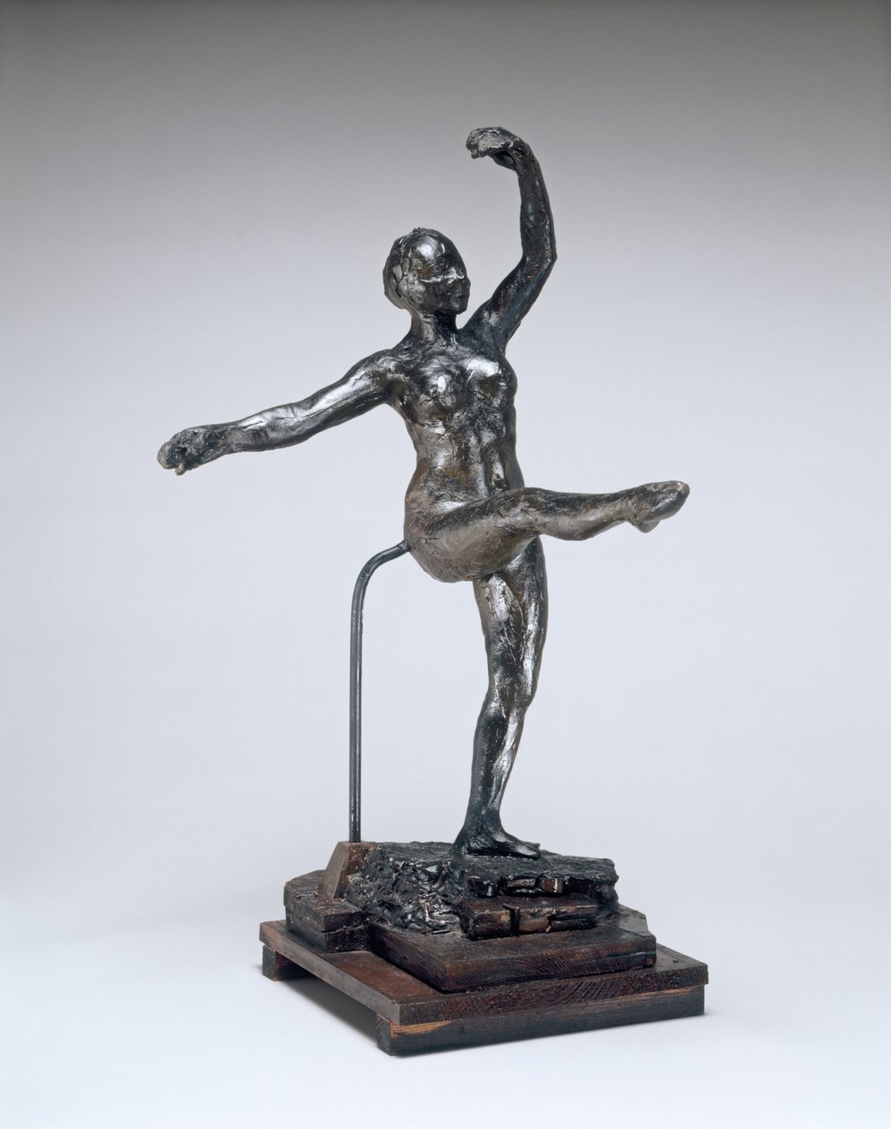 Quarta posizione frontale, sulla gamba sinistra da Edgar Degas