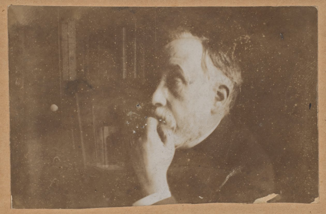 [Autoritratto in biblioteca (mano al mento)] da Edgar Degas