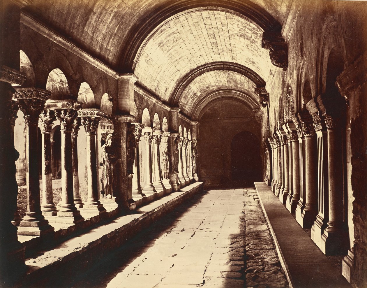 Arles. Chiostro di San Trophime da Édouard Baldus