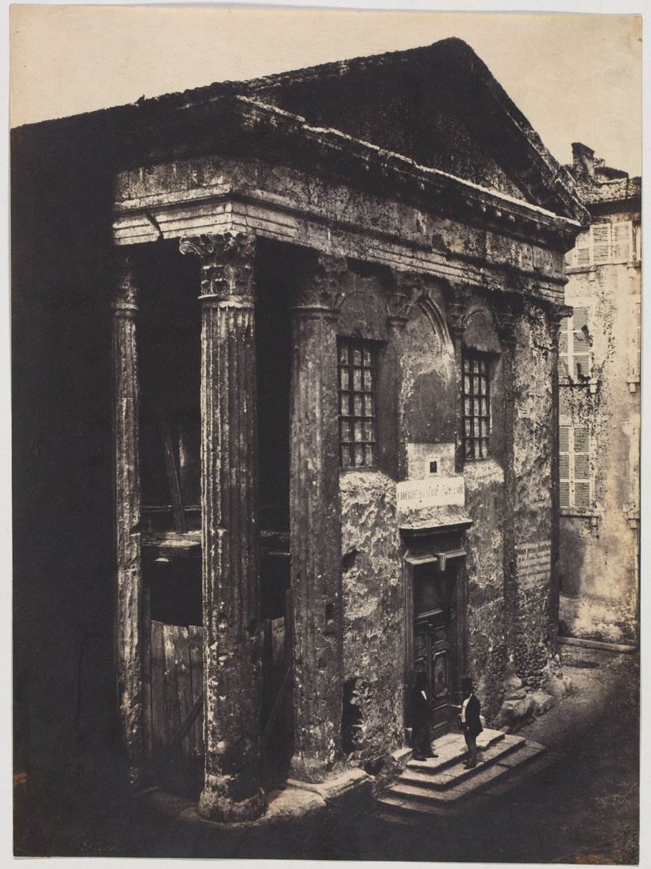 Facciata, Tempio di Augusto e Livia, Vienne da Édouard Baldus