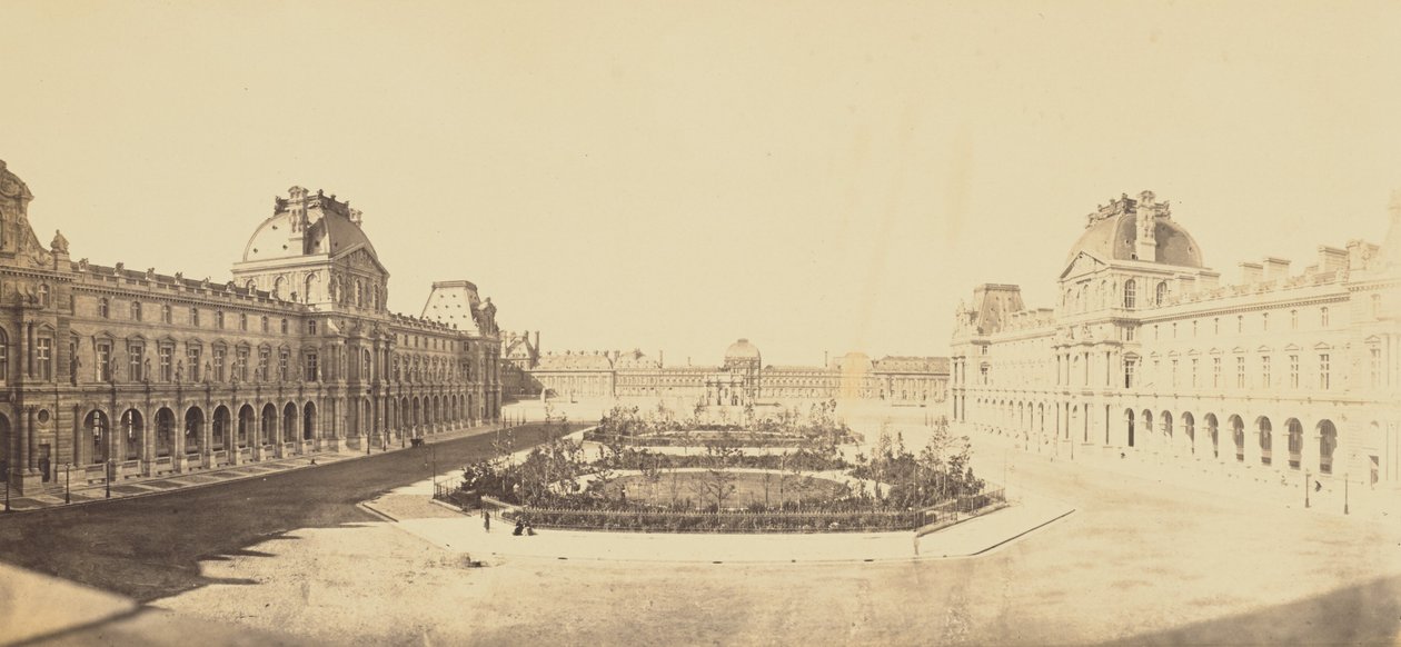 [La Cour Napoléon con vista sulle Tuileries, Louvre, Parigi] da Édouard Baldus