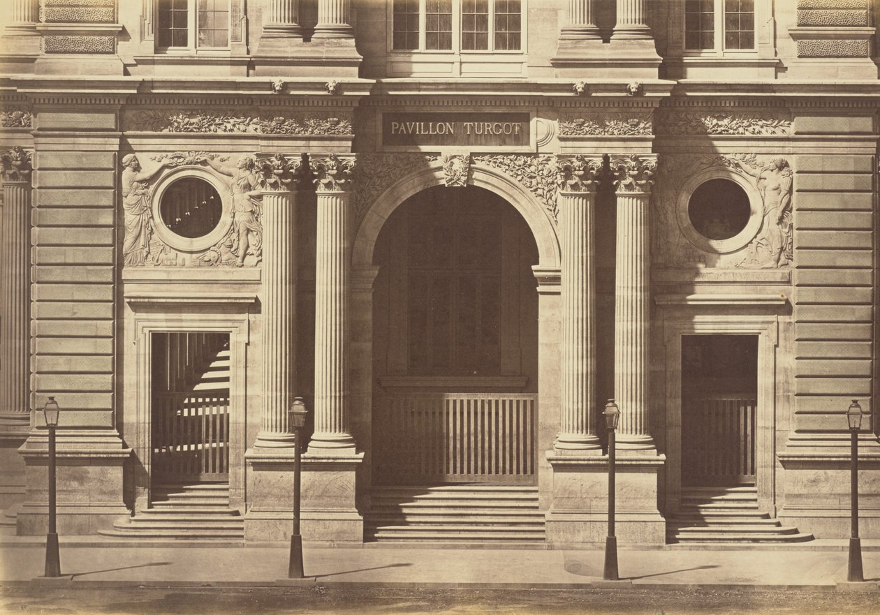 Il pianterreno del Padiglione Turgot, Louvre, Parigi da Édouard Baldus