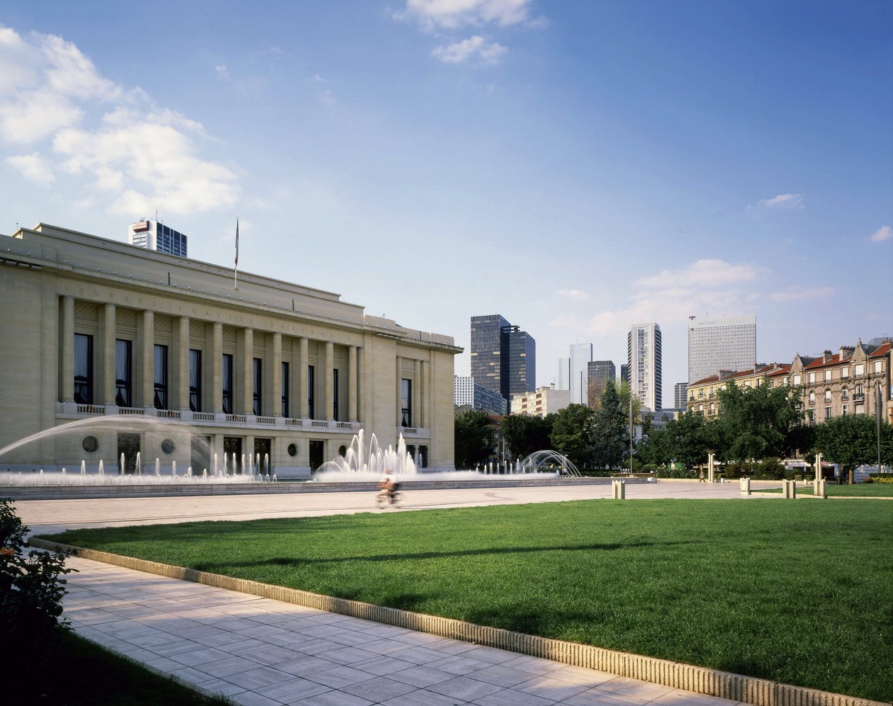 Il municipio di Puteaux da Edouard Niermans
