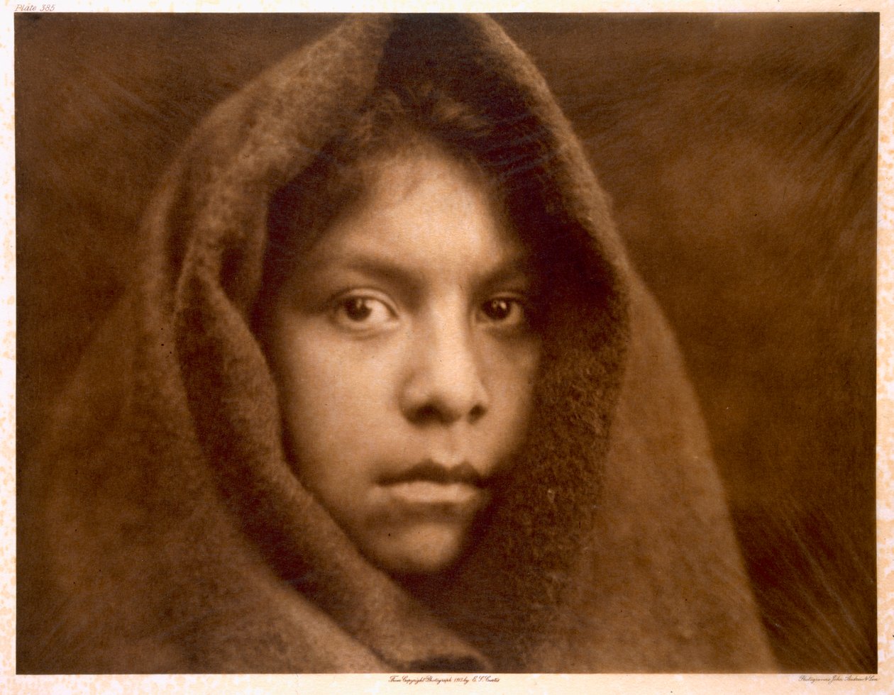 Una fanciulla Makah da Edward Sheriff (after) Curtis