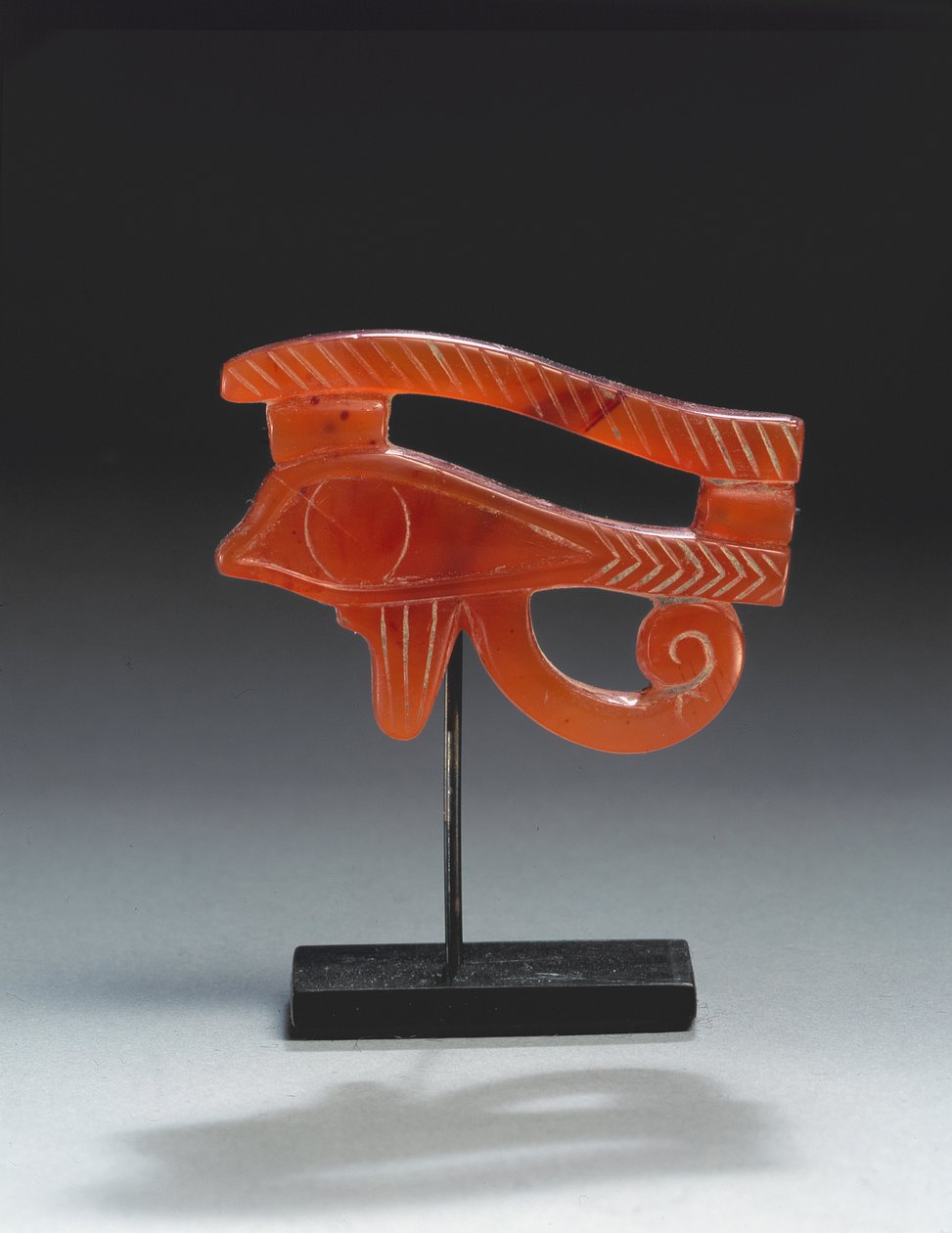 Amuleto occhio di Wedjat (cornalina) da Egyptian