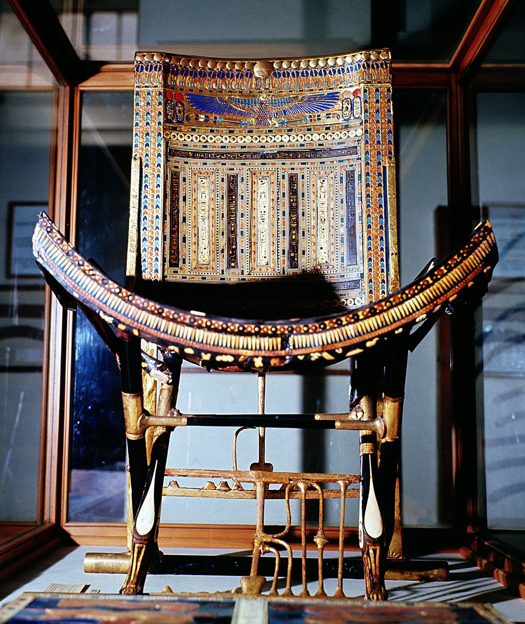 Sedia ecclesiastica, dalla tomba di Tutankhamon (c.1370-52 a.C.) nella Valle dei Re a Tebe, Nuovo Regno da Egyptian 18th Dynasty