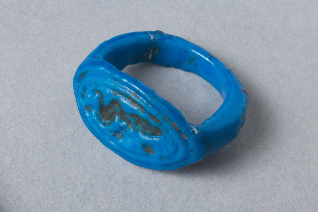 Anello raffigurante la figura danzante di Bes, Nuovo Regno da Egyptian 1st Dynasty