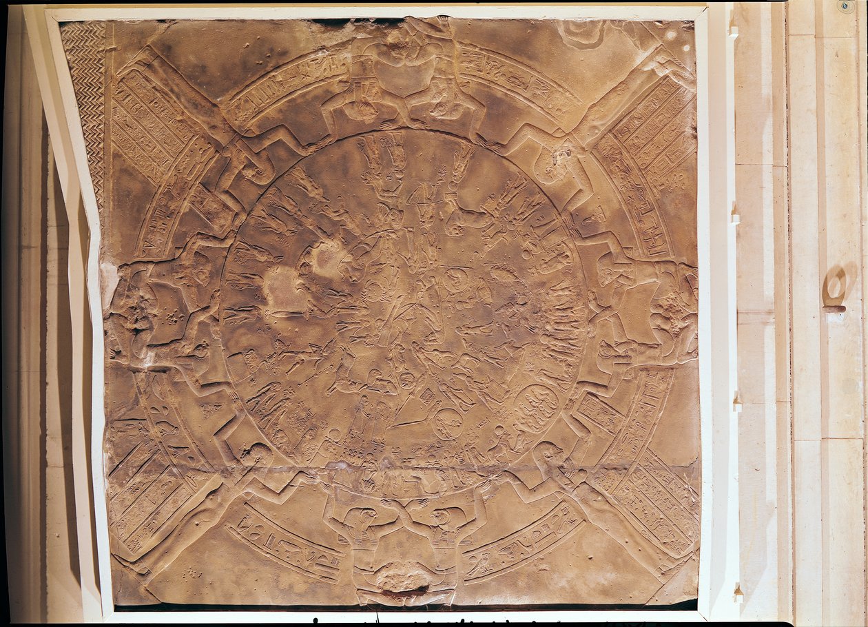 Lo Zodiaco di Dendarah, dal soffitto di una piccola cappella (naos) al Tempio di Hathor a Dendarah (arenaria) da Egyptian Ptolemaic Period