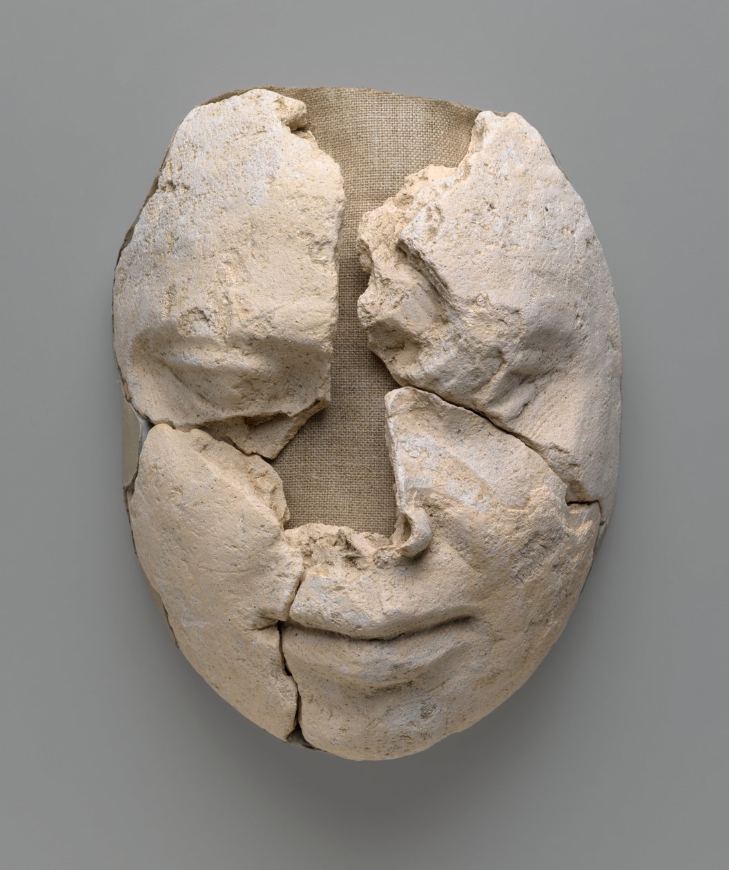 Maschera di mummia di un uomo costituita solo dal viso da Egyptian