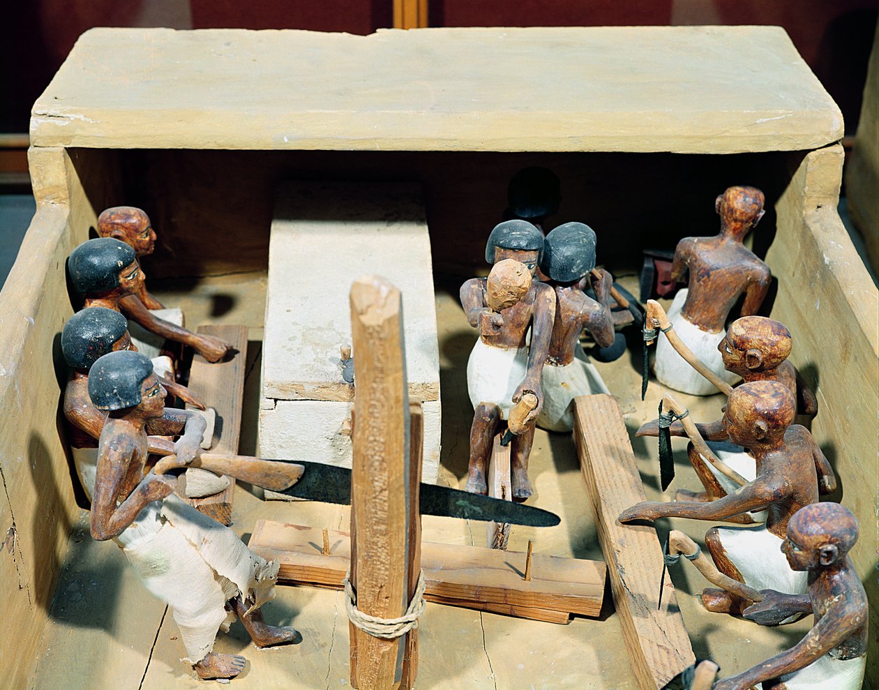 Modello funerario di una falegnameria, dalla Tomba di Meketre, Valle dei Nobili, Medio Regno, c.2000 a.C. (legno dipinto) da Egyptian 11th Dynasty