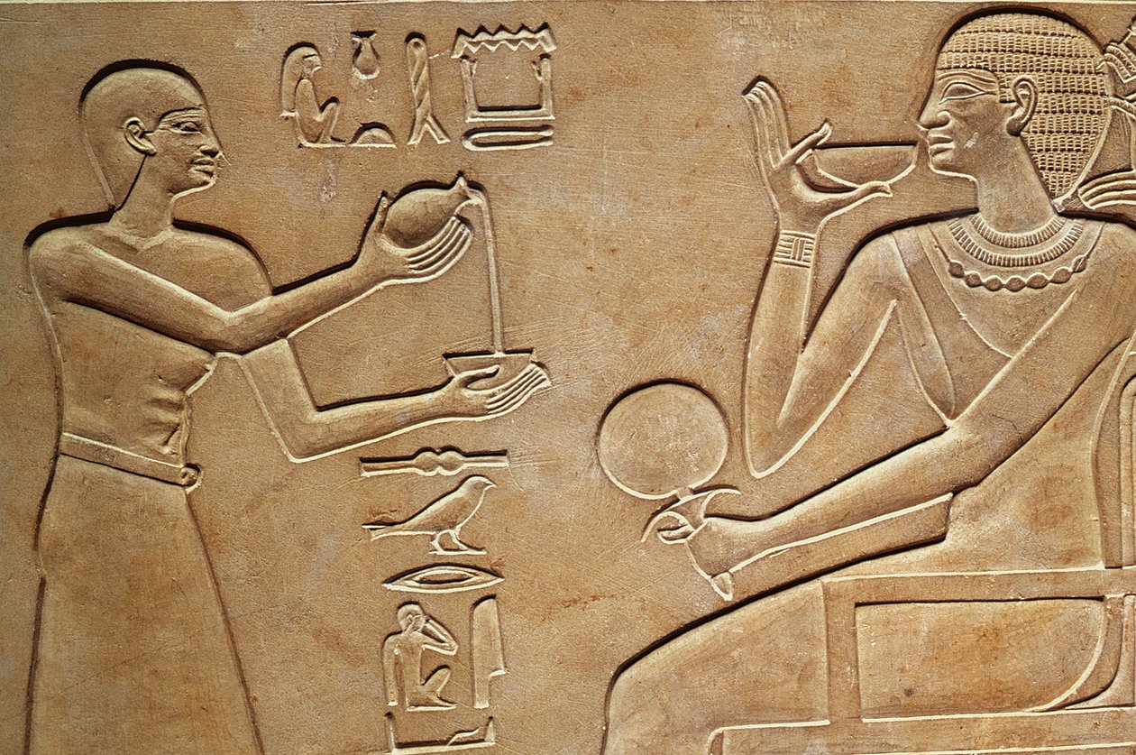 Regina Kawit alla sua toilette, dal sarcofago della Regina Kawit, trovato a Deir el-Bahri, Medio Regno, c.2061-2010 a.C. da Egyptian 11th Dynasty
