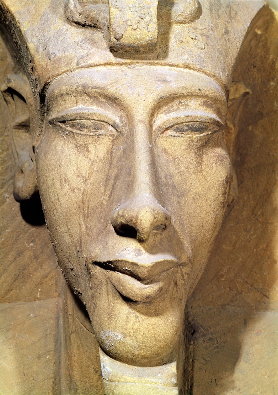 Busto di Amenofi IV (Akhenaton) (c.1364-1347 a.C.) dal Tempio di Amon, Karnak, c.1353-1337 a.C. (arenaria) (dettaglio) da Egyptian 18th Dynasty