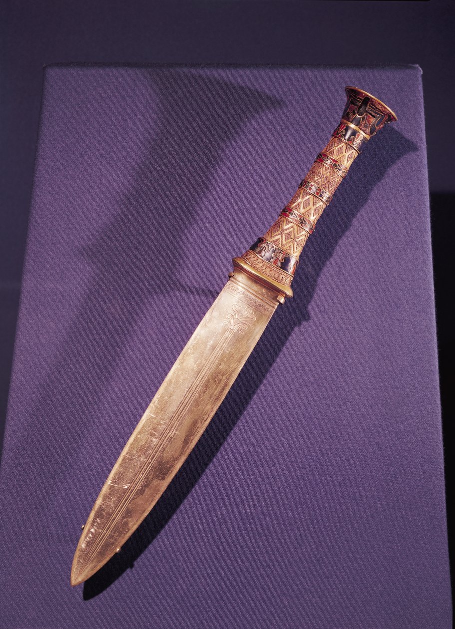 Pugnale, dalla Tomba di Tutankhamon (c.1370-1352 a.C.) Nuovo Regno da Egyptian 18th Dynasty