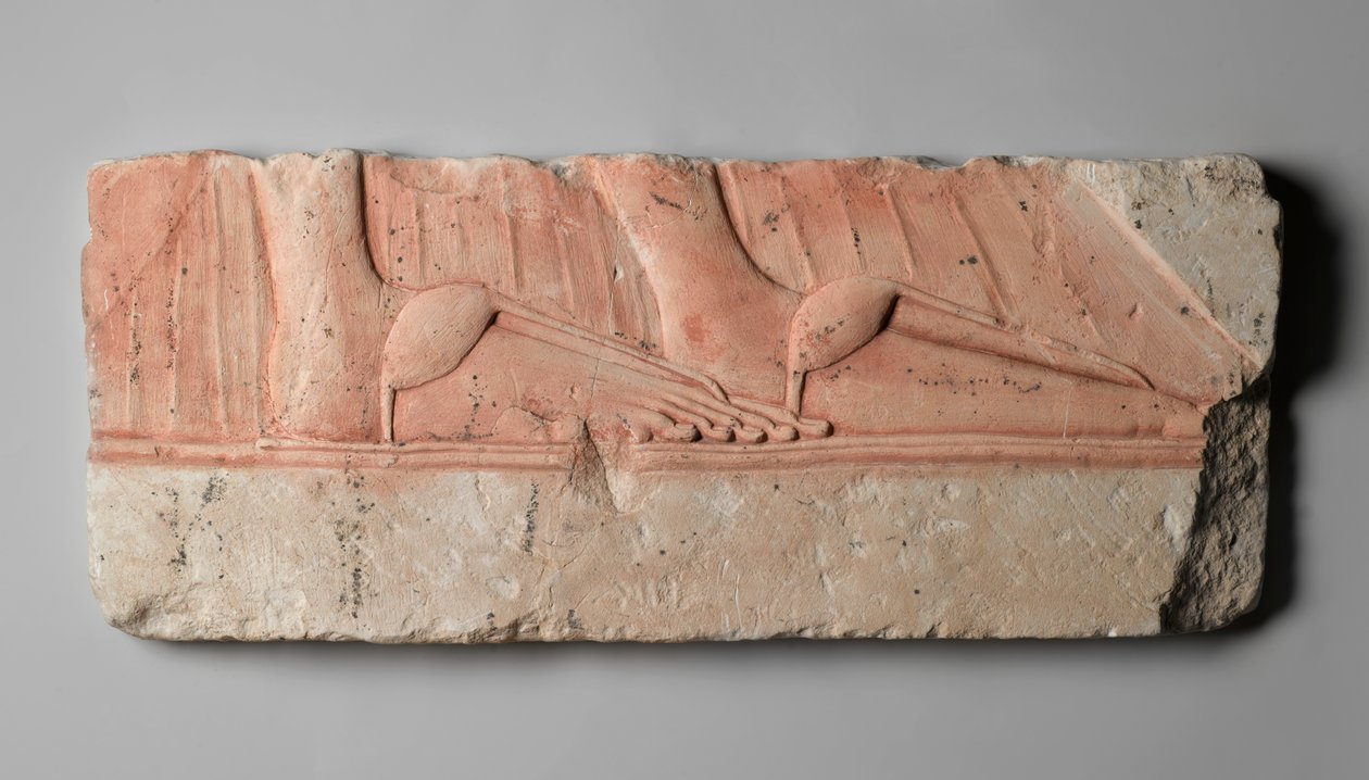 Rilievo che raffigura i piedi sandali delle donne reali, da Tell el-Amarna, Nuovo Regno, c.1353-1332 a.C. da Egyptian 18th Dynasty
