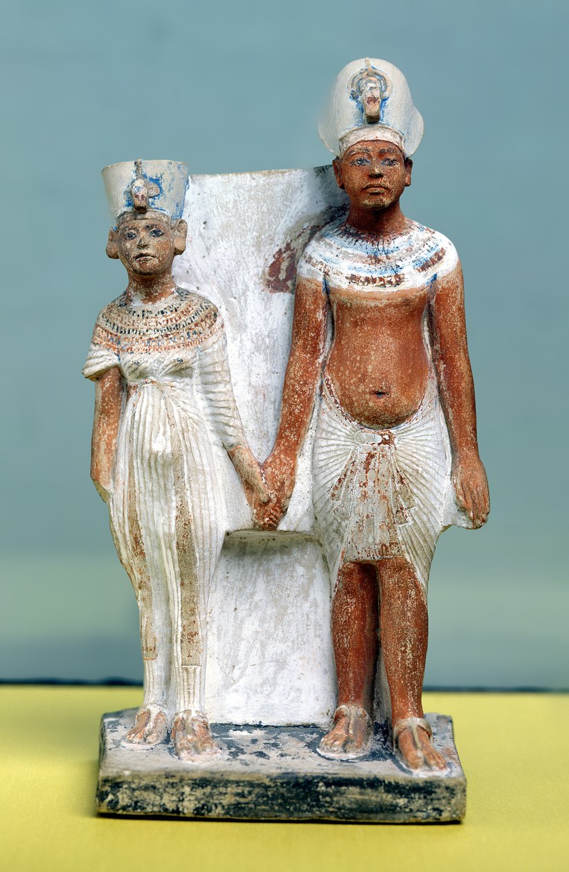 Statuetta di Amenofi IV (Akhenaton) e Nefertiti, da Tell el-Amarna, Periodo Amarniano, Nuovo Regno, 1353-1337 a.C. da Egyptian 18th Dynasty