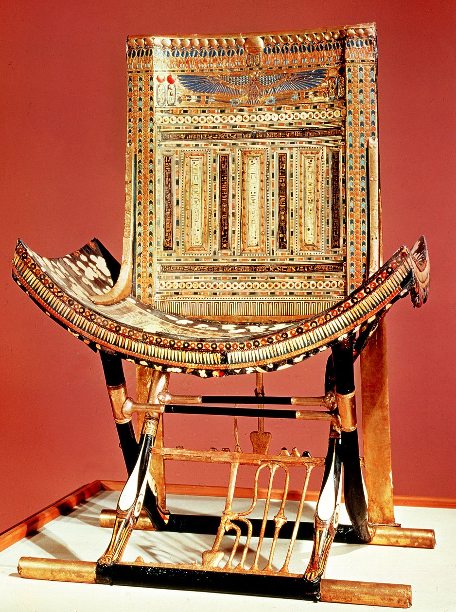 Trono ecclesiastico dei faraoni, dalla tomba di Tutankhamon (c.1370-52 a.C.) Nuovo Regno (legno intarsiato) da Egyptian 18th Dynasty