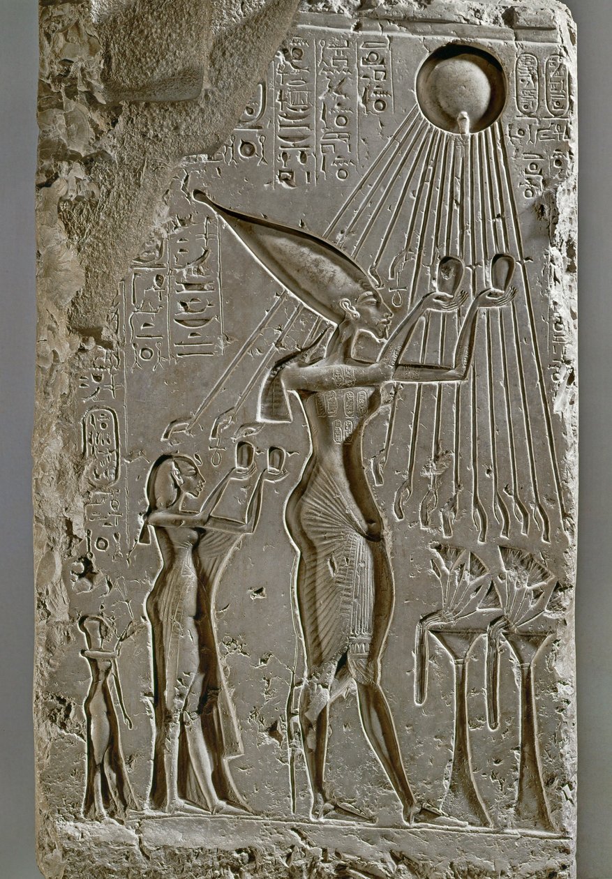 La famiglia reale di Amenofi IV Akhnatono offre un sacrificio ad Aton da Egyptian 18th Dynasty