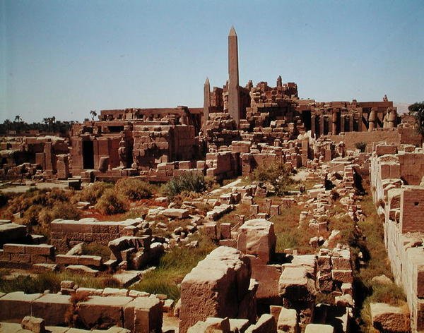 Veduta del Tempio di Amon, Nuovo Regno da Egyptian 18th Dynasty