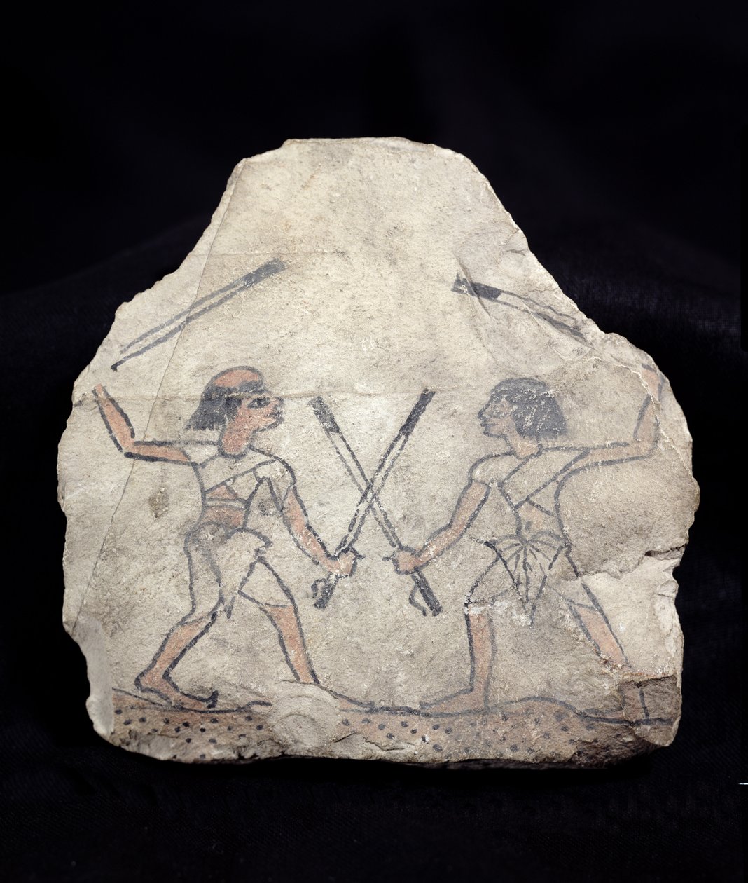 Ostrakon raffigurante due uomini che combattono con bastoni, da Deir El-Medina, Nuovo Regno da Egyptian 19th Dynasty