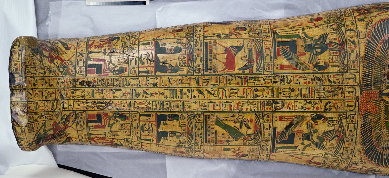 Dettaglio del coperchio della mummia di Nesyamun, probabilmente trovata a Deir El-Bahri, Nuovo Regno, c.1100 a.C. (legno dipinto) da Egyptian 20th Dynasty