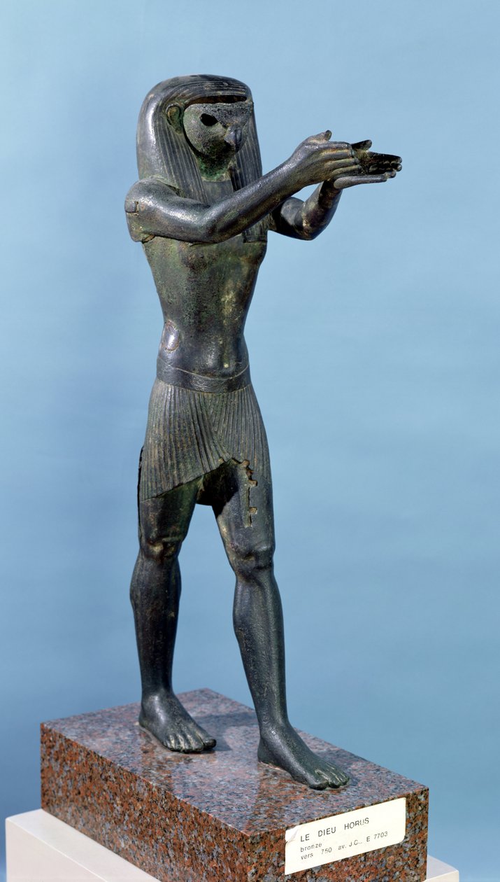 Statua del Dio Horus che offre una bevanda, Terzo Periodo Intermedio, c.750 a.C. da Egyptian 22nd Dynasty