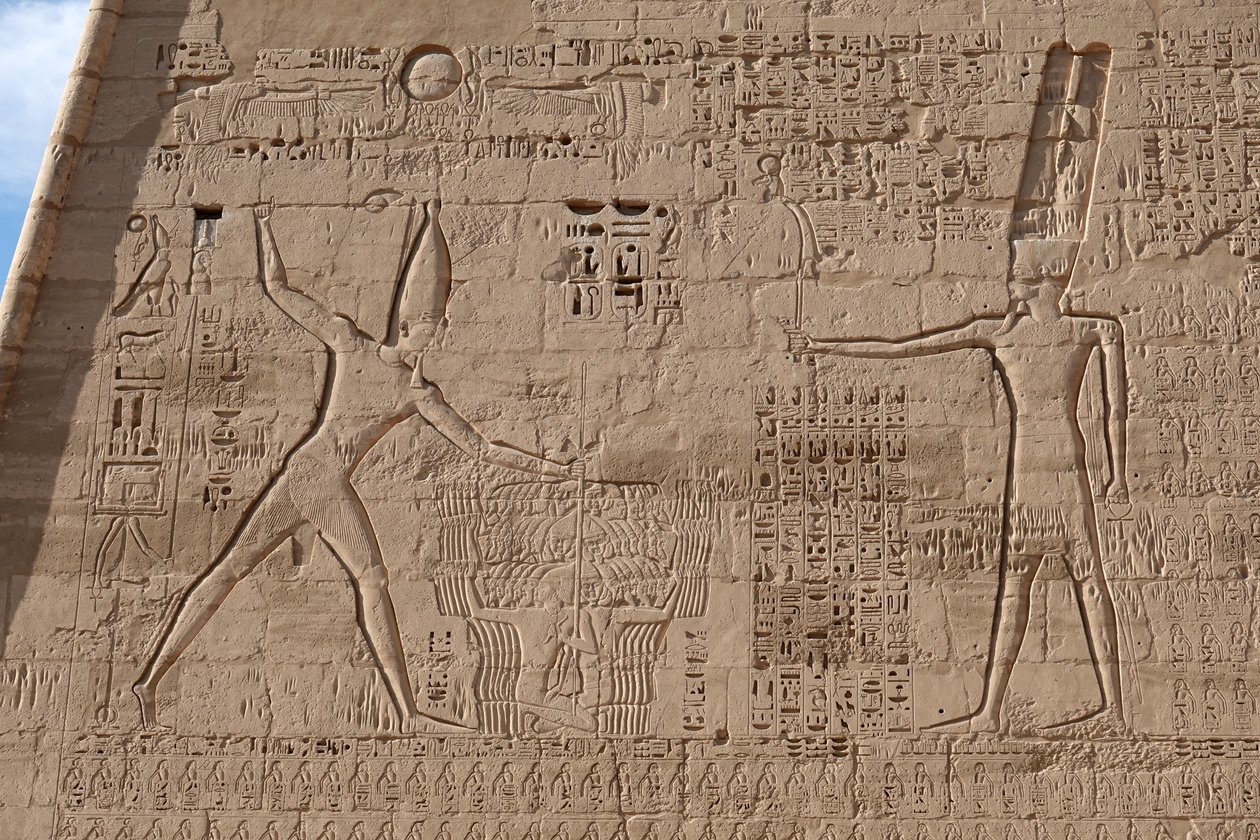 Scena del massacro dei nemici, Tempio di Horus, Edfu da Egyptian Egyptian