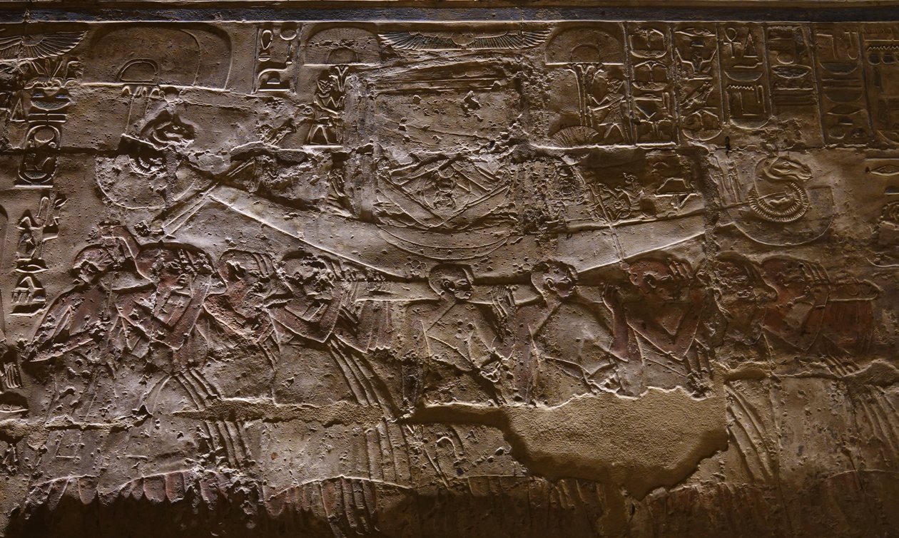 Schiavi che trasportano una barca, Tempio di Luxor da Egyptian Egyptian