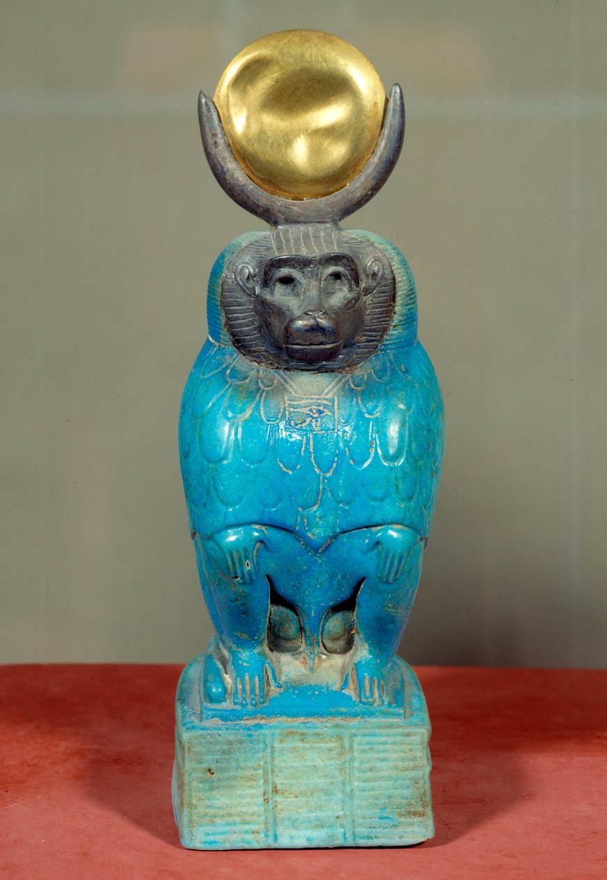 Arte egizia antica: statuetta del dio Thot in babbuino. Periodo tolemaico (332-30 a.C.). Argento (metallo), faience, oro, scultura. Da Hermopolis, Egitto. Altezza: 0,150 m. da Egyptian Ptolemaic Period