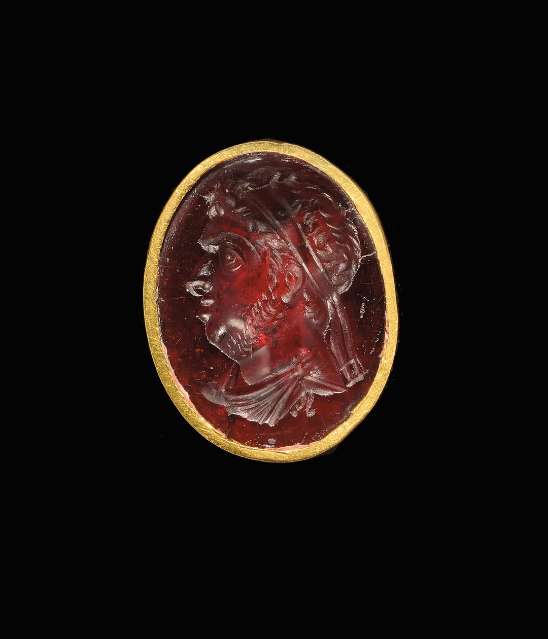 Anello intaglio ellenistico con ritratto reale di un sovrano tolemaico, probabilmente Tolomeo IX, Soter II, fine II - inizio I secolo a.C. da Egyptian Ptolemaic Period