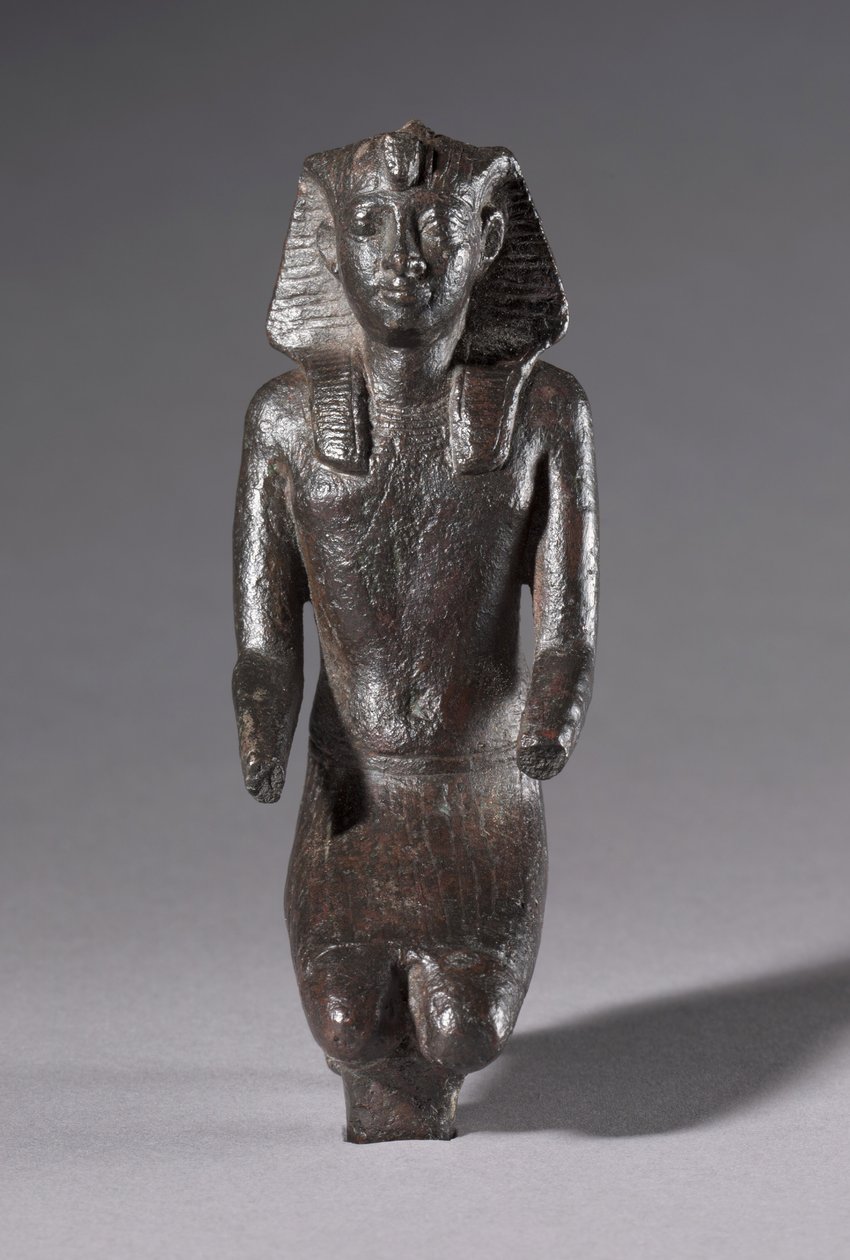 Statuetta di re inginocchiato, periodo greco-romano, 304-30 a.C. da Egyptian Ptolemaic Period