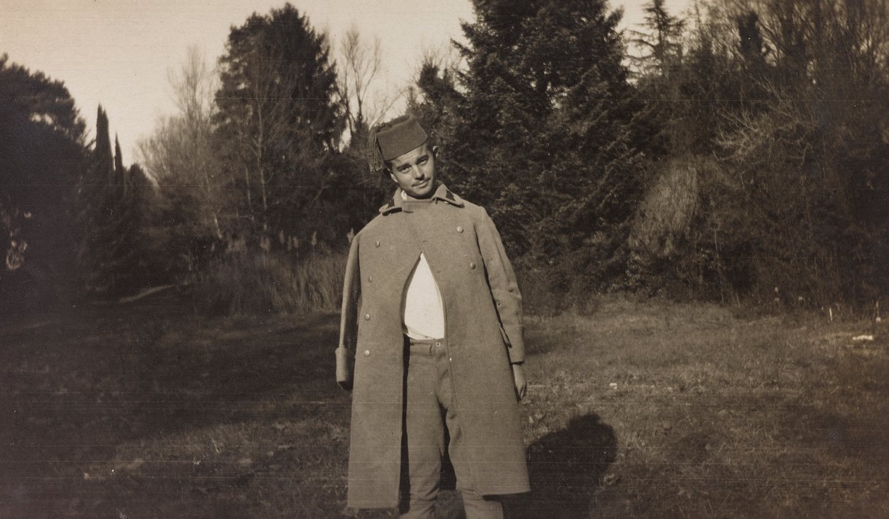 Album della Prima Guerra Mondiale in Friuli-Venezia Giulia: ritratto di un cadetto prigioniero austriaco a Villa Brazzà, sede del 17° Ospedale di guerra a Soleschiano Manzano da Elena Bianconcini