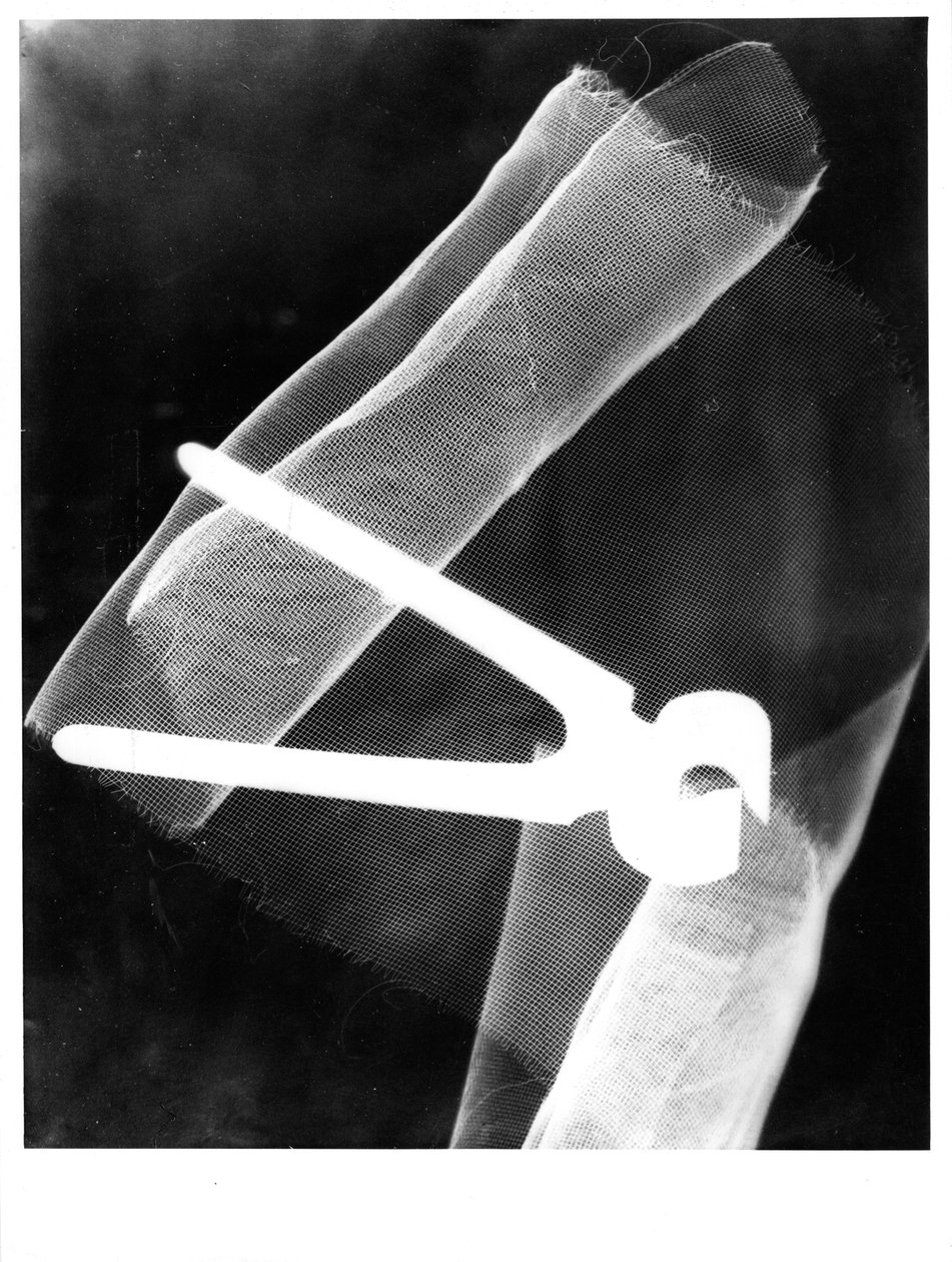 Fotogramma con pinze, 1920 da Eliezer Markowich Lissitzky